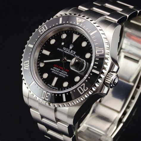 rolex sea dweller 2017 rote schrift|Rolex red writing on dial.